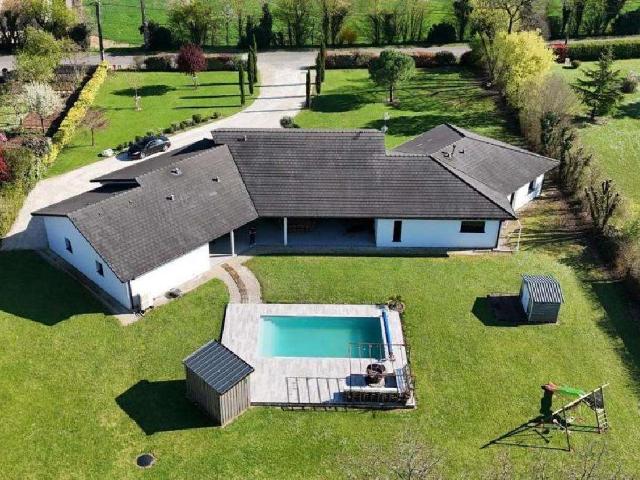 Vente maison 8 pièces Ruffec 16