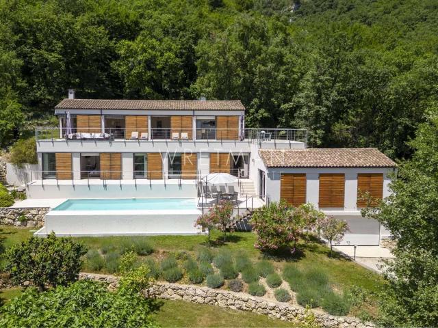 Vente maison 8 pièces Tourrettes sur Loup 06