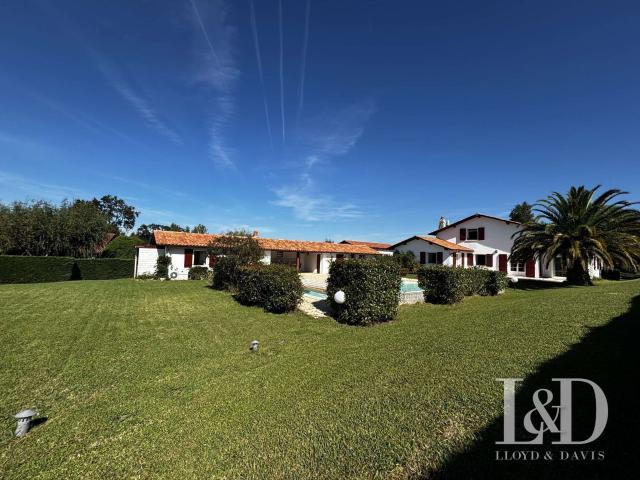 Vente maison 8 pièces Urrugne 64