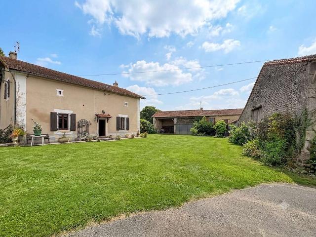 Vente maison 8 pièces Voulgézac 16