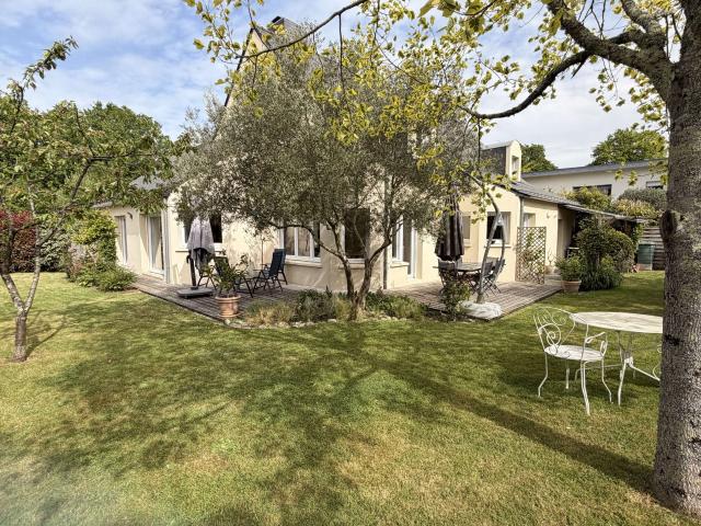 Vente maison 8 pièces Vannes Centre Ville 56