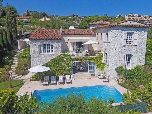 Vente maison 8 pièces Vence 06