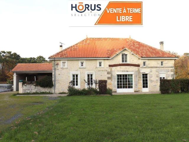 Vente maison 8 pièces Villexavier 17