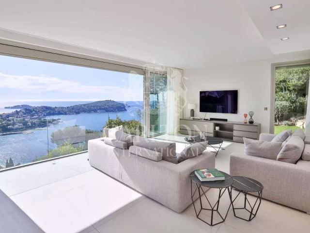 Vente maison 8 pièces Villefranche sur Mer 06