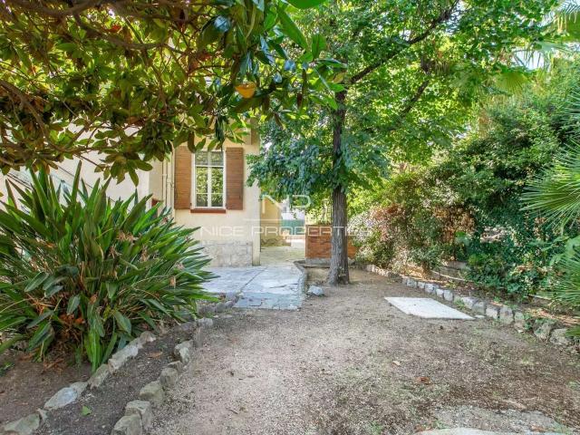 Vente maison 8 pièces Villefranche sur Mer 06