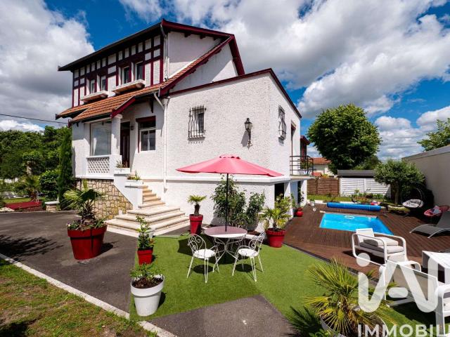 Vente maison 8 pièces Villenave d'Ornon 33
