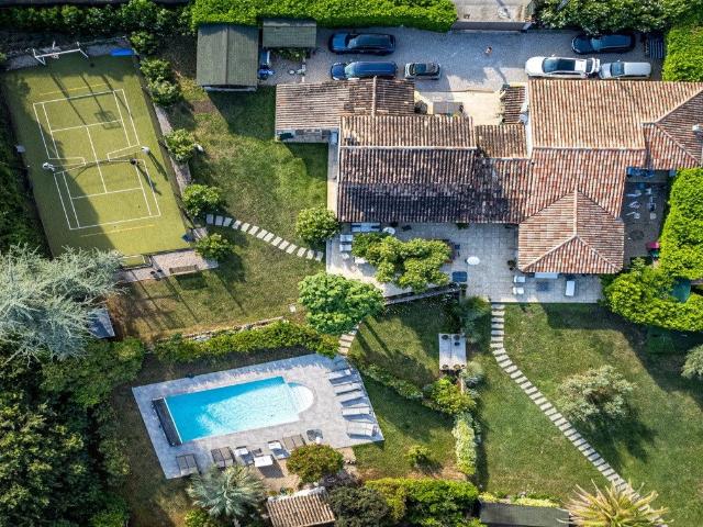 Vente maison 9 Pièce s 245m² Peymeinade