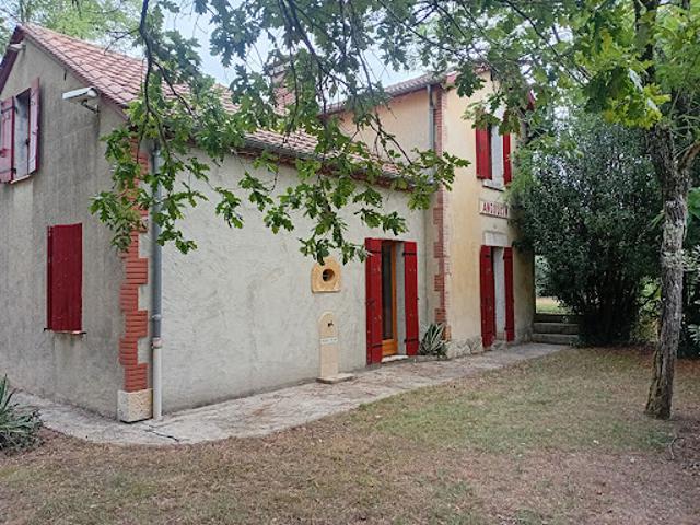 Vente Maison 9 pièces 134 m2 Escource