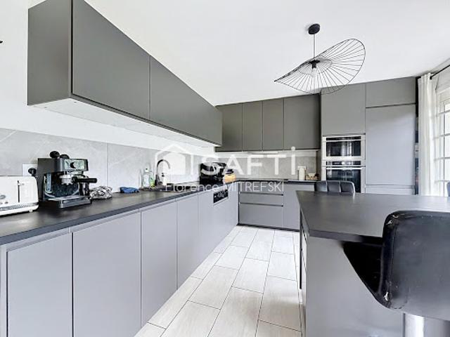 Vente Maison 9 pièces 146 m2 Yerres