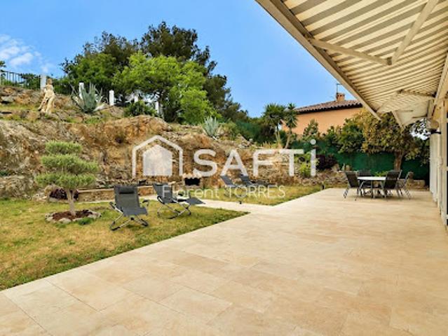 Vente Villa 9 pièces 140 m2 Six Fours les Plages