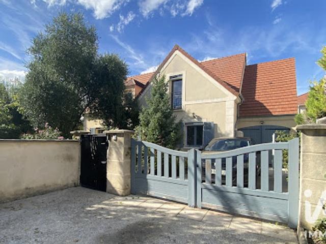 Vente Maison 9 pièces 143 m2 Maurecourt