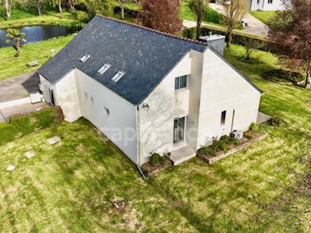 Vente Maison 9 pièces 154 m2 Spézet