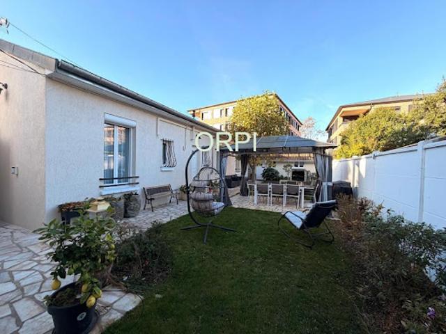 Vente Maison 9 pièces 158 m2 Vitry sur Seine