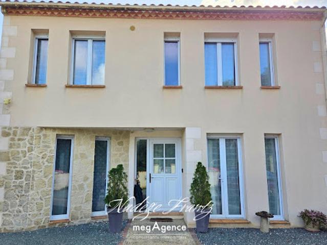Vente Maison 9 pièces 150 m2 Bernay Saint Martin
