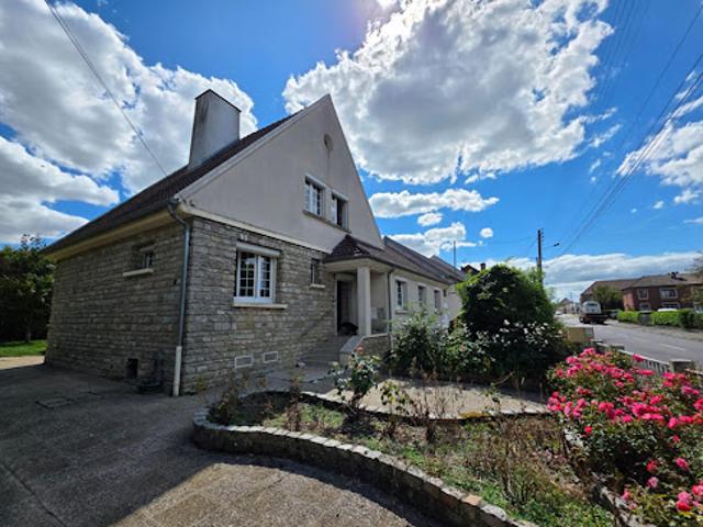 Vente Maison 9 pièces 153 m2 Aumale