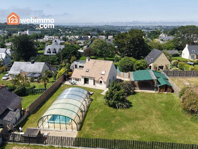 Vente Maison 9 pièces 167 m2 Ploubezre