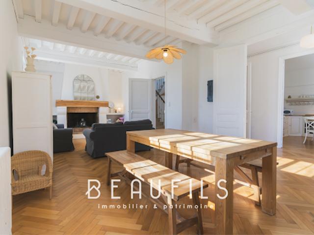 Vente Maison 9 pièces 162 m2 Aigues Mortes