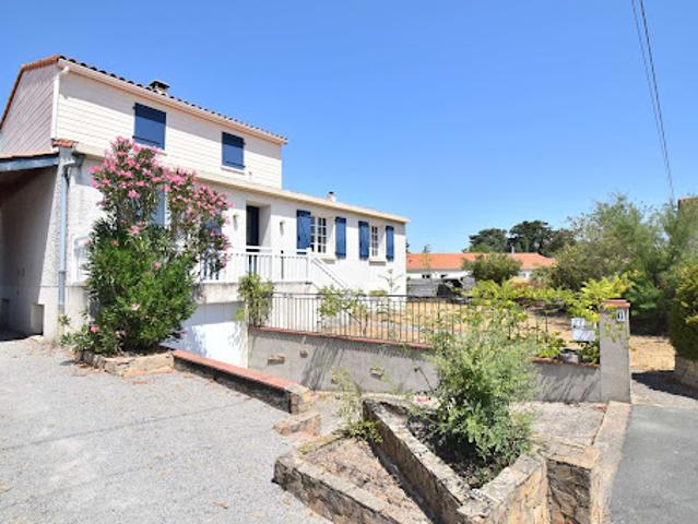 Vente Maison 9 pièces 175 m2 Treize Septiers