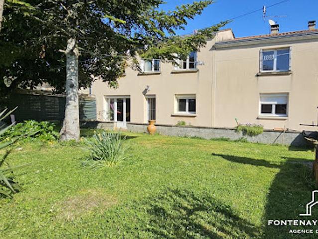 Vente Maison 9 pièces 177.28 m2 Sansais