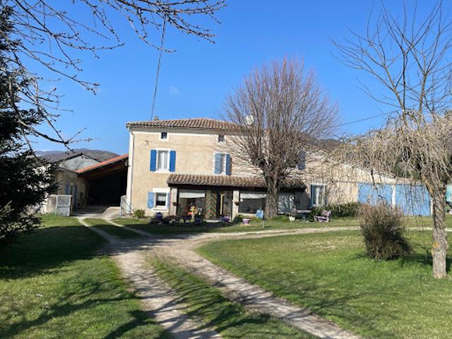 Vente Maison 9 pièces 170 m2 Bourdeaux