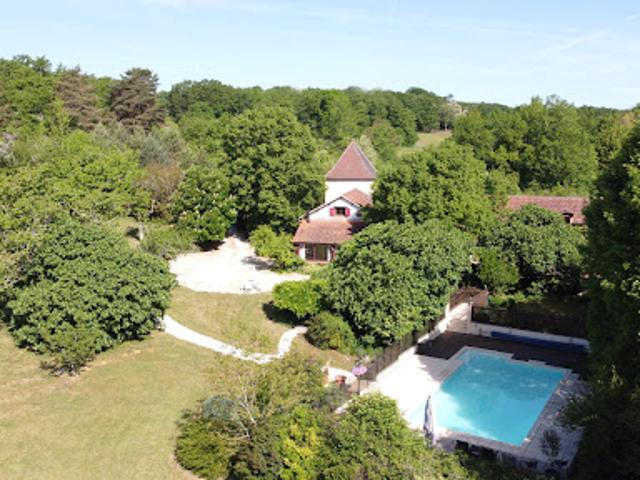 Vente Maison 9 pièces 170 m2 Sainte Alvère