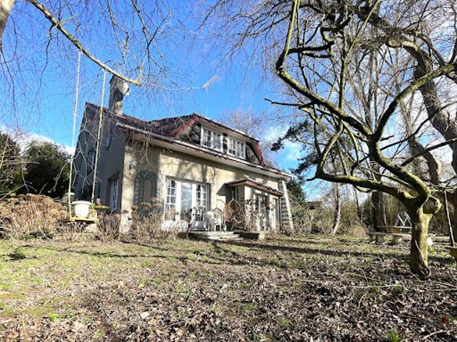 Vente Maison 9 pièces 186 m2 Attin