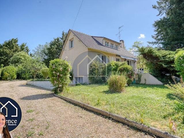 Vente Maison 9 pièces 180 m2 Nogent le Roi