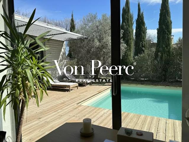 Vente Maison 9 pièces 180 m2 Villeneuve les avignon