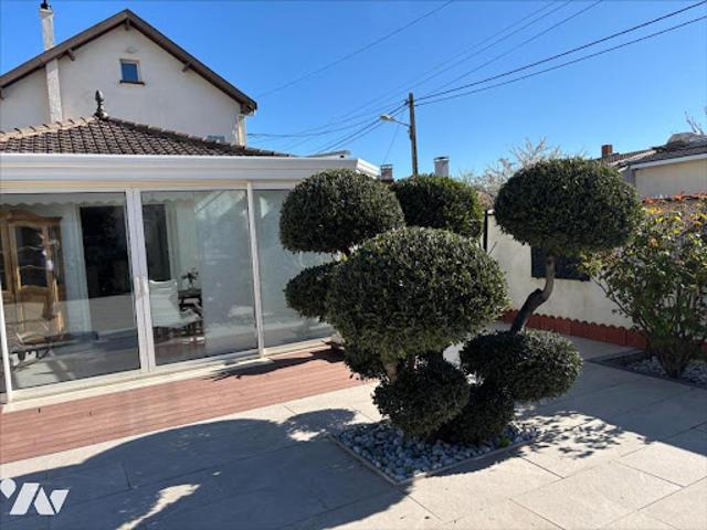 Vente Maison 9 pièces 196 m2 Tinqueux