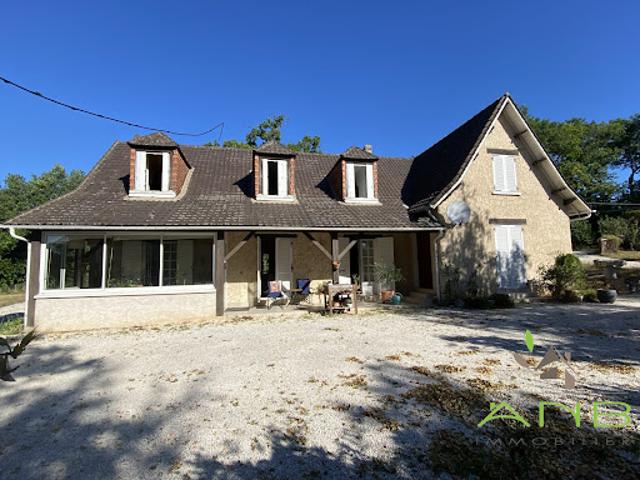Vente Maison 9 pièces 197 m2 Nontron