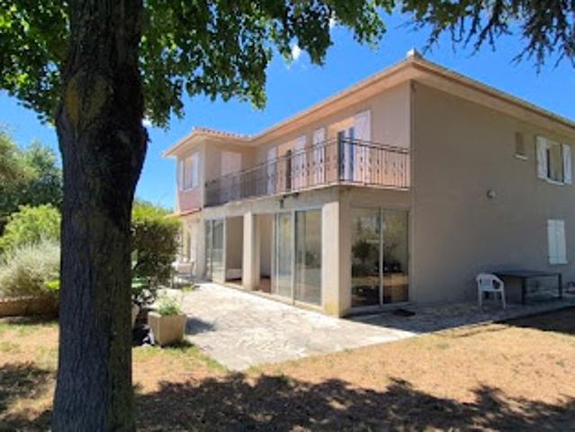 Vente Maison 9 pièces 197 m2 Castelnaudary