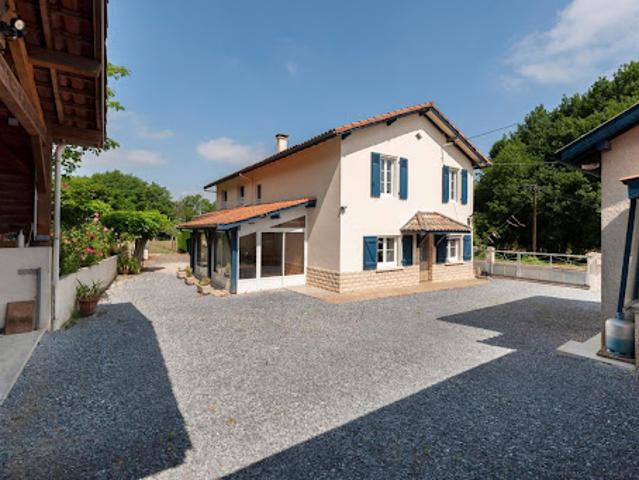 Vente Maison 9 pièces 198 m2 Saint Sever