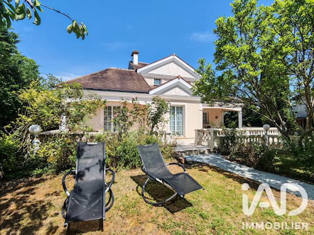 Vente Maison 9 pièces 198 m2 Yerres