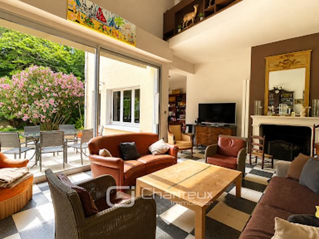 Vente Maison 9 pièces 192 m2 Royan