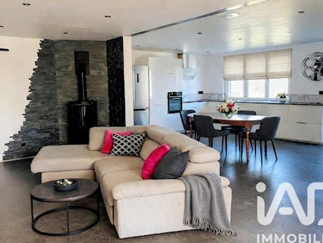 Vente Maison 9 pièces 204 m2 Chateauneuf d'ille et vilaine