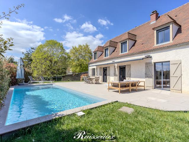 Vente Maison 9 pièces 205 m2 Daix