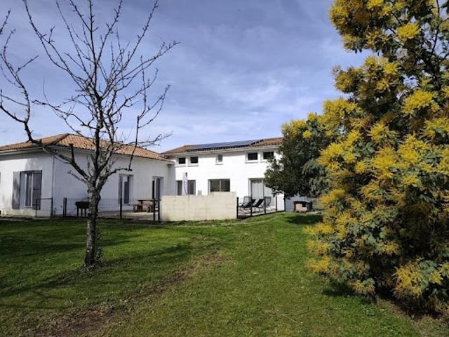 Vente Maison 9 pièces 205 m2 Saint Sauveur
