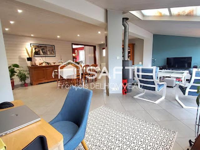 Vente Maison 9 pièces 207 m2 Le Poiré sur Vie