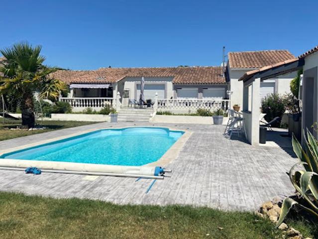 Vente Maison 9 pièces 207 m2 Pélissanne