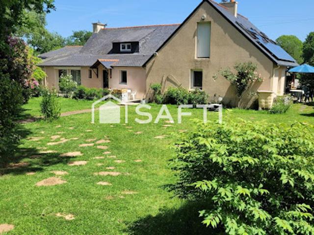 Vente Maison 9 pièces 207 m2 Saint Hernin