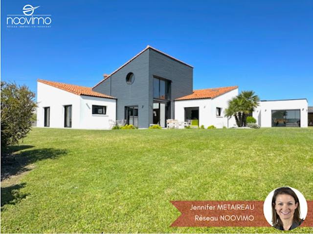 Vente Maison 9 pièces 208 m2 Monnieres