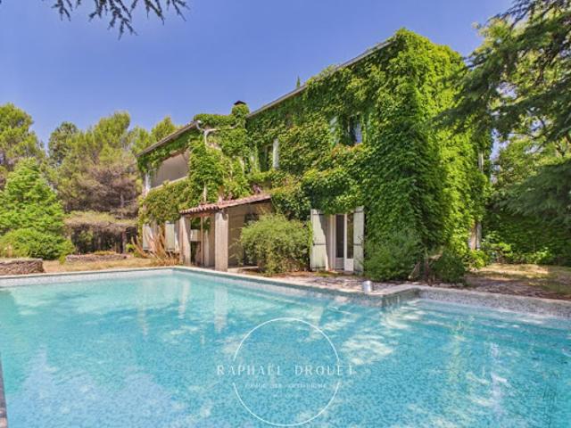 Vente Maison 9 pièces 208 m2 Apt