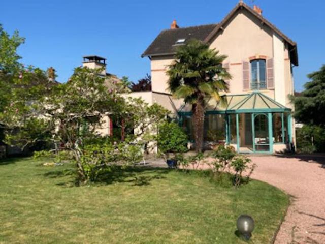 Vente Maison 9 pièces 208 m2 Paray le Monial
