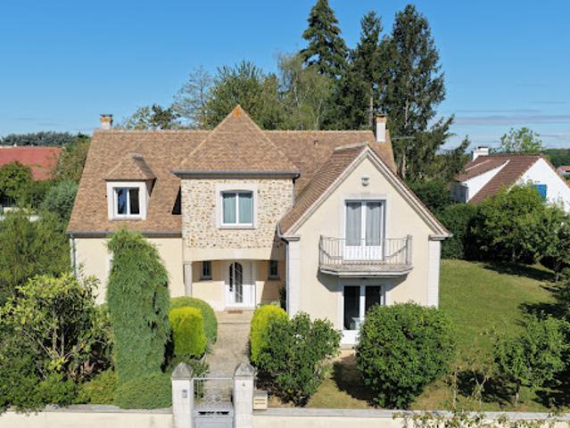 Vente Maison 9 pièces 208 m2 Pecqueuse
