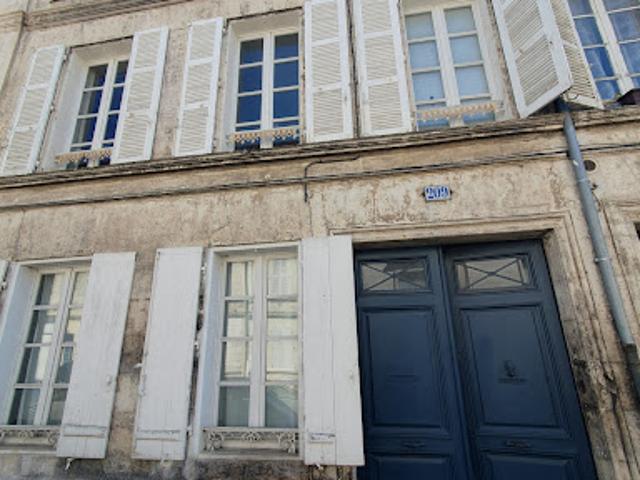 Vente Maison 9 pièces 200 m2 Angouleme