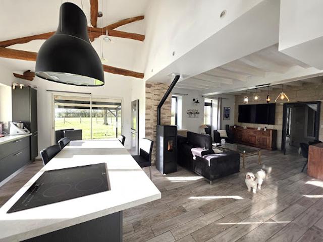 Vente Maison 9 pièces 200 m2 Baugé en Anjou