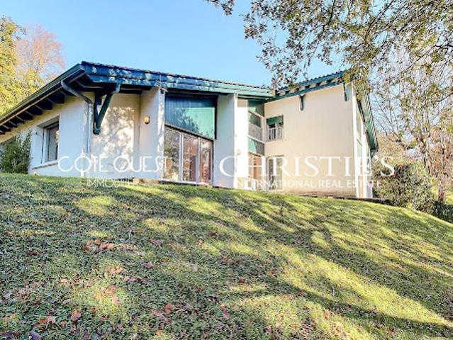Vente Maison 9 pièces 200 m2 Ciboure