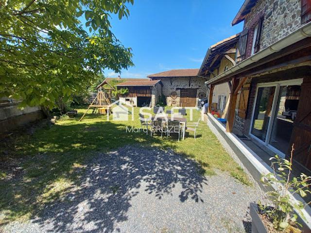 Vente Maison 9 pièces 200 m2 Deux Grosnes