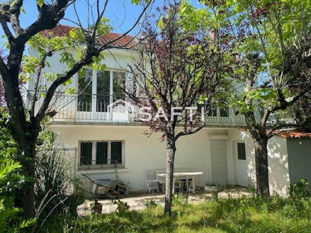 Vente Maison 9 pièces 200 m2 Reze