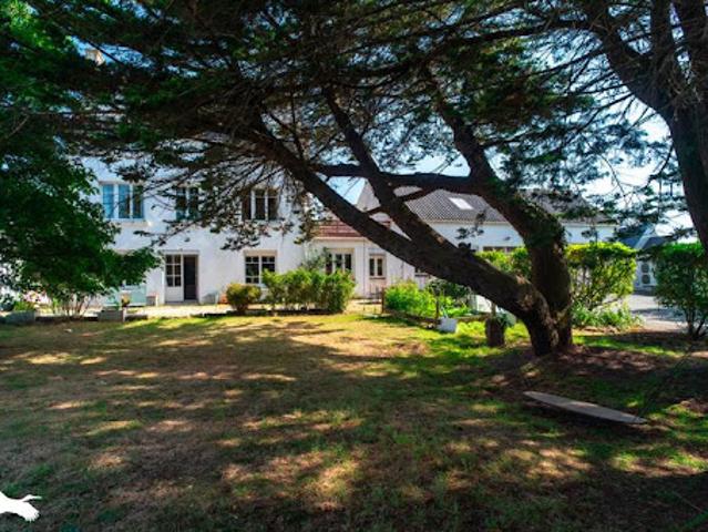 Vente Maison 9 pièces 215 m2 Treffiagat